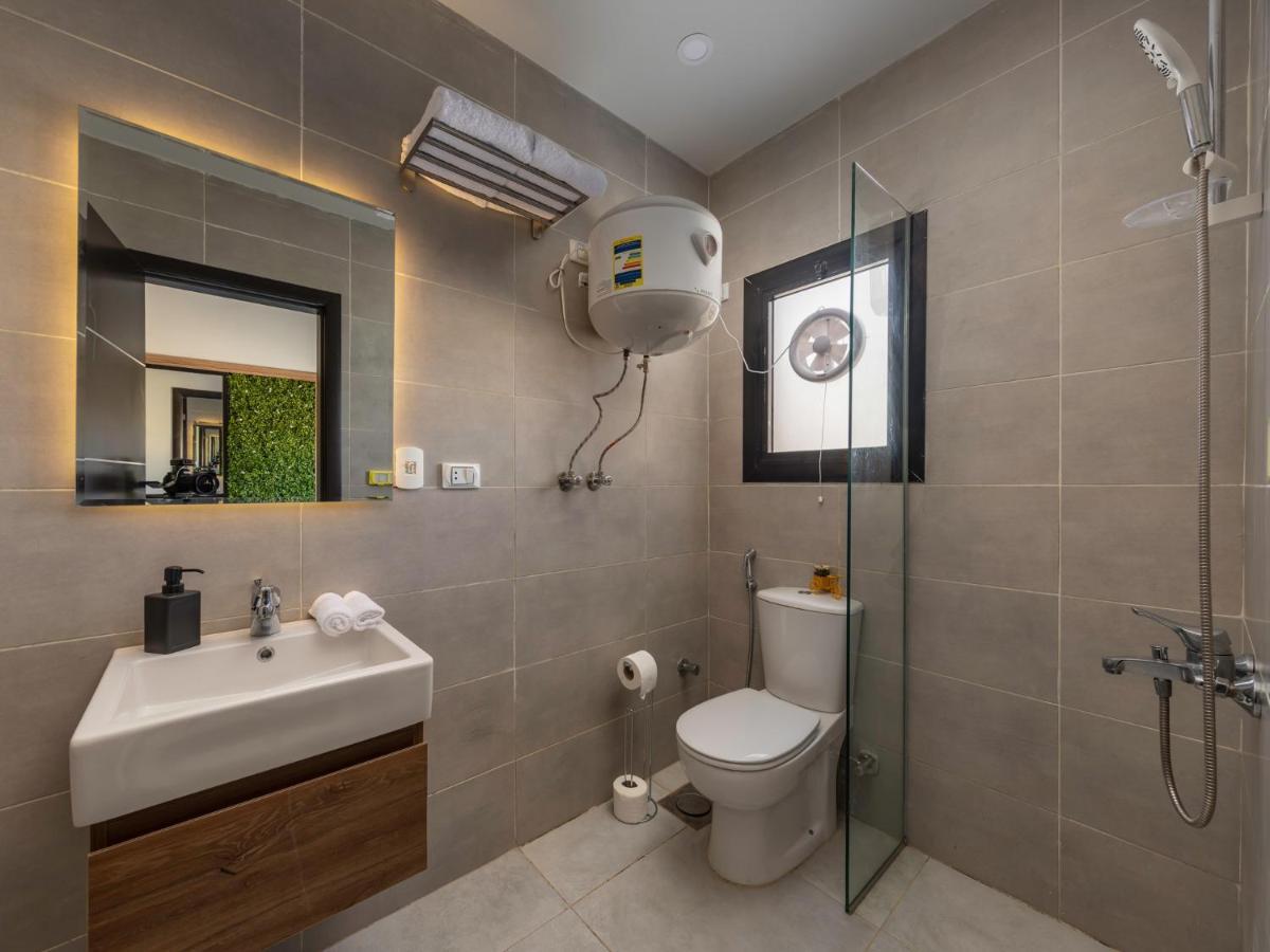 Travelholic Residence Golden Gates Kairo Bagian luar foto