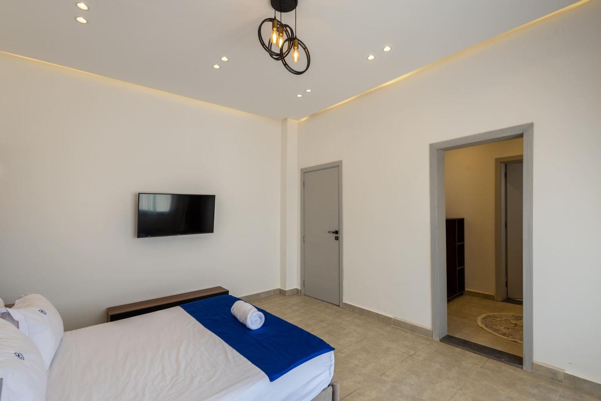 Travelholic Residence Golden Gates Kairo Bagian luar foto