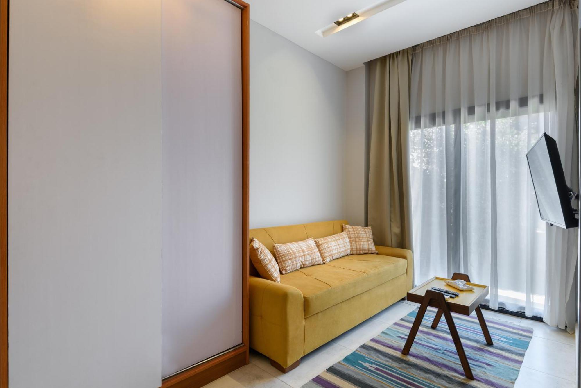 Travelholic Residence Golden Gates Kairo Bagian luar foto