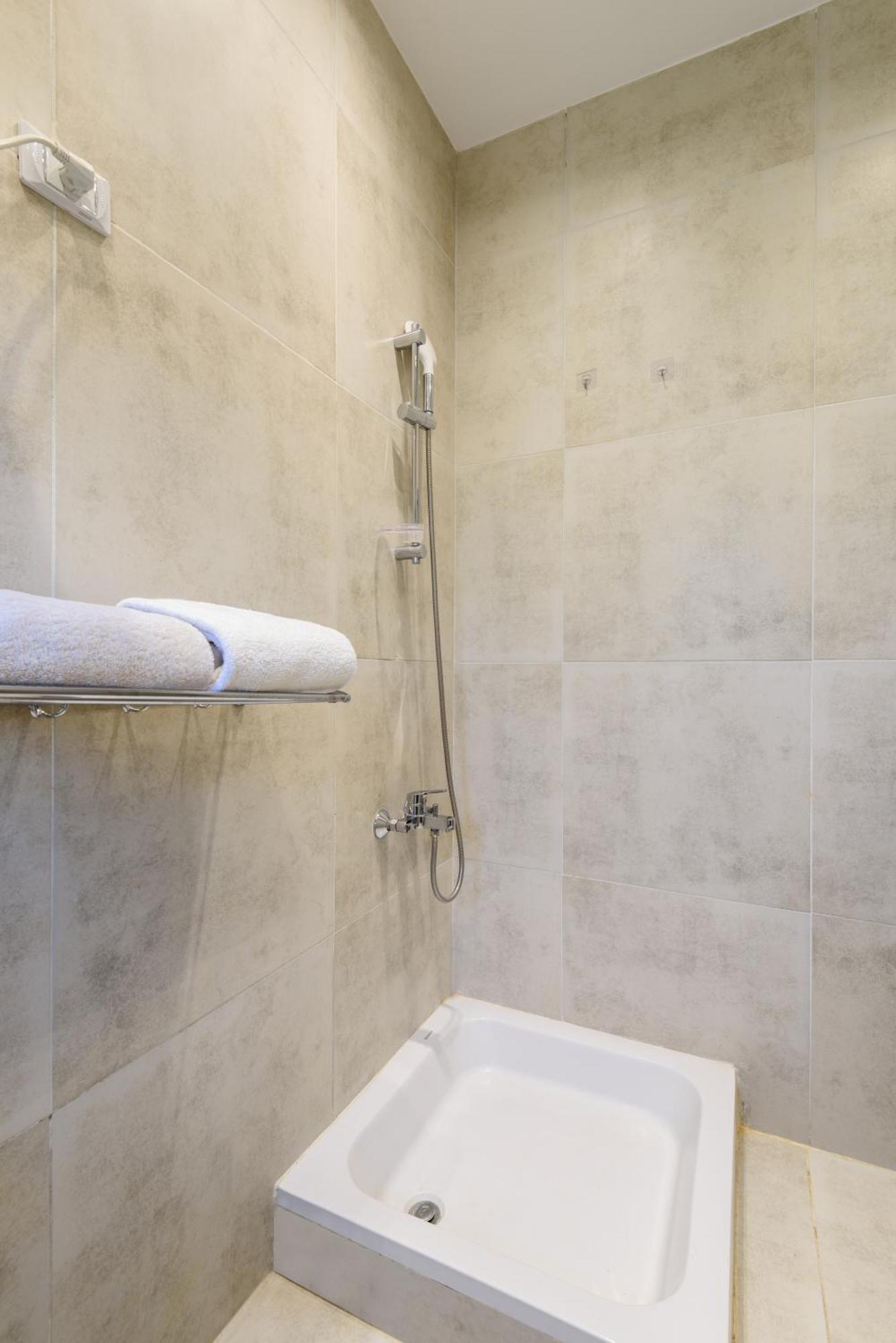 Travelholic Residence Golden Gates Kairo Bagian luar foto